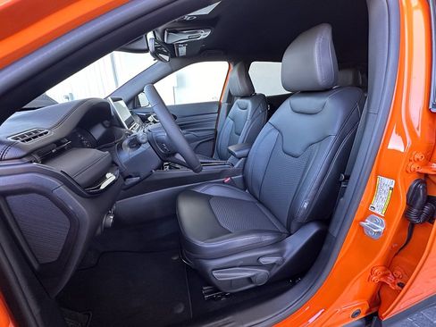 New 2026 Jeep Compass Latitude image 22