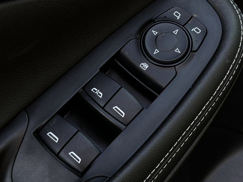 Used 2024 Buick Encore GX Avenir image 15