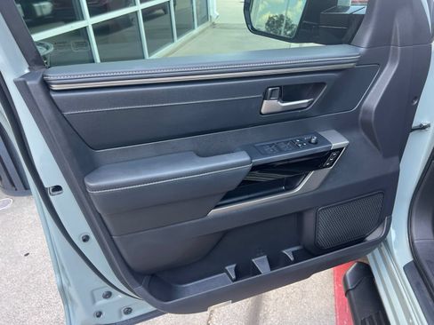 Used 2026 Toyota Tundra Limited AWD/4WD image 7