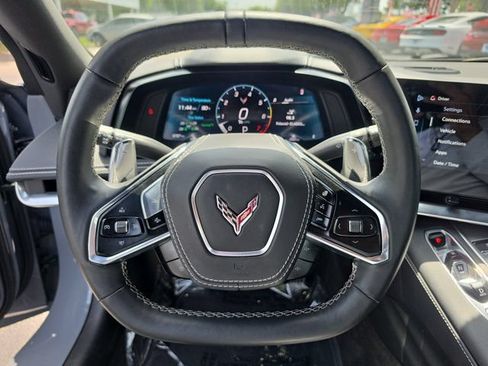 Used 2025 Chevrolet Corvette Stingray Preferred Conv w/ 2LT RWD image 17