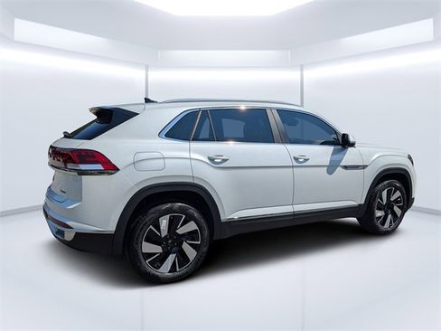 New 2026 Volkswagen Atlas Cross Sport SEL image 3