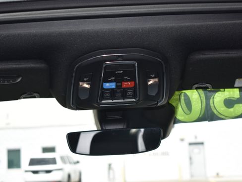 Used 2024 Jeep Wagoneer 4WD w/ Premium Group I image 34