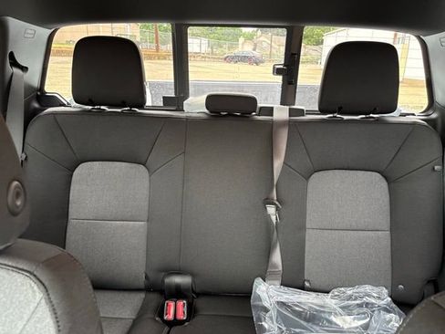 New 2026 Chevrolet Colorado W/T AWD/4WD image 16