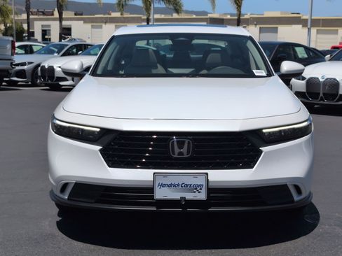 Used 2023 Honda Accord EX image 3