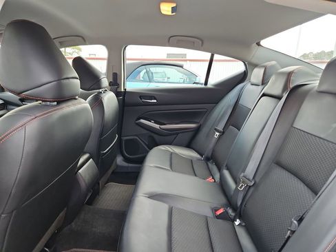 Used 2024 Nissan Altima 2.5 SR image 26