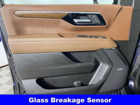 Used 2026 Chevrolet Suburban High Country image 12