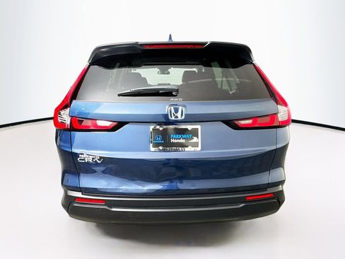 Used 2025 Honda CR-V EX image 16
