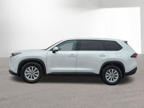 Certified 2026 Toyota Grand Highlander XLE image 10