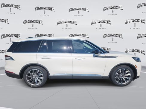 New 2026 Lincoln Aviator 2WD image 6