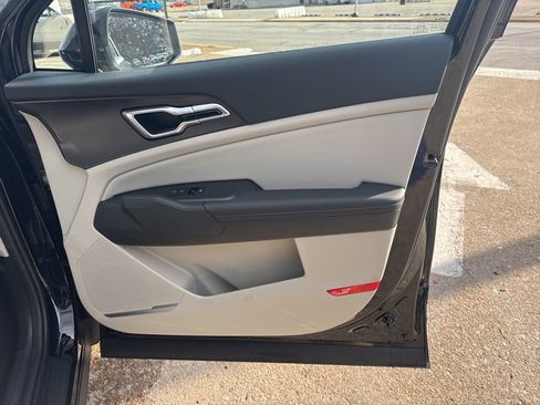New 2026 Kia Sportage EX image 18