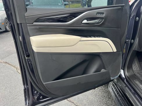 Used 2023 Cadillac Escalade Sport w/ Touring Package RWD image 10