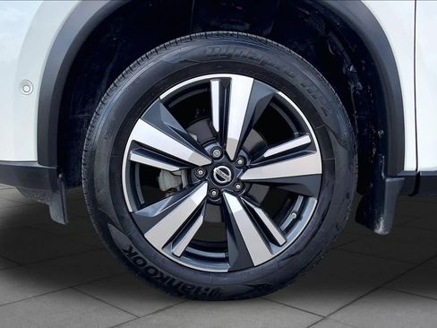 Used 2021 Nissan Rogue Platinum FWD image 11