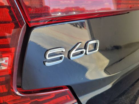 Used 2025 Volvo S60 T8 Plus AWD/4WD image 9