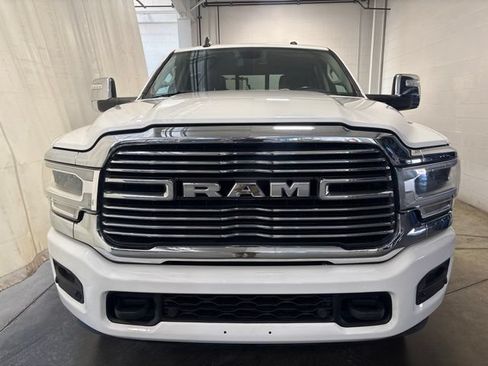 Used 2023 RAM 2500 Laramie AWD/4WD image 2