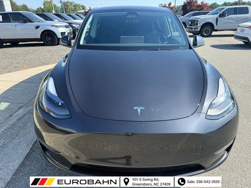 Used 2024 Tesla Model Y Long Range AWD/4WD image 26