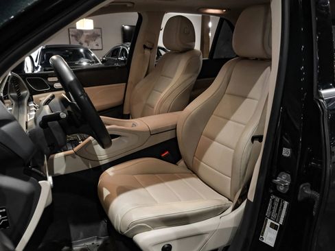 Used 2020 Mercedes-Benz GLE 350 w/ Parking Assist Package image 29