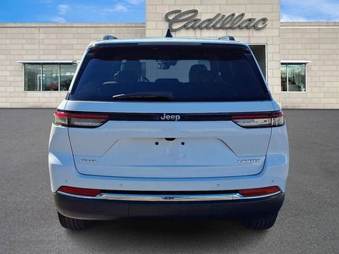 Used 2024 Jeep Grand Cherokee Limited image 5