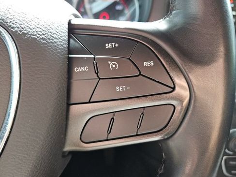 Used 2023 Dodge Charger SXT RWD image 21