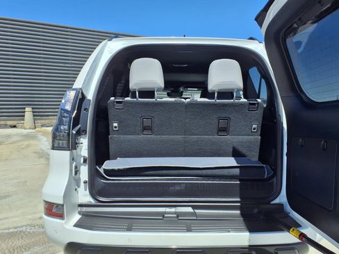 Used 2023 Lexus GX 460 w/ Black Line Special Edition AWD/4WD image 17