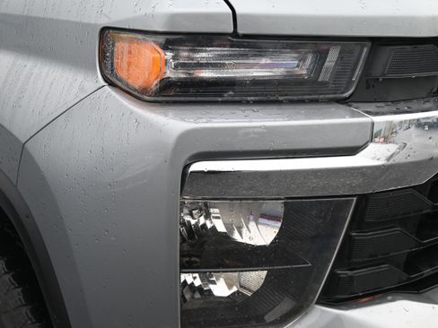 Used 2024 Chevrolet Silverado 2500 LT w/ Safety Package image 12