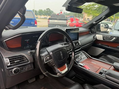 Used 2021 Lincoln Navigator L Reserve AWD/4WD image 15