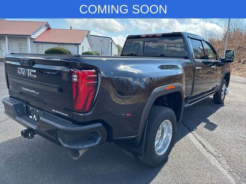 Used 2024 GMC Sierra 3500 Denali Ultimate image 6