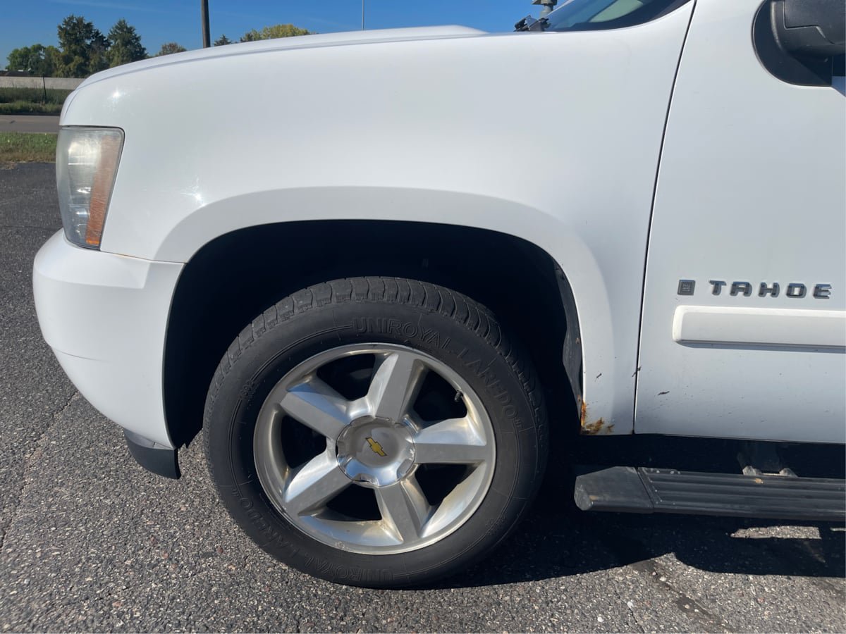 Used 2007 Chevrolet Tahoe LTZ w/ LTZ Preferred Equipment Group AWD/4WD image 25