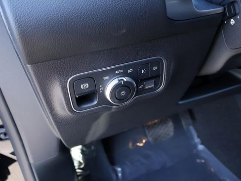 New 2026 Mercedes-Benz GLB 250 4MATIC image 36