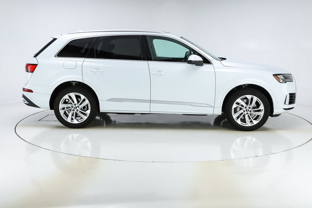 Used 2023 Audi Q7 3.0T Premium Plus AWD/4WD image 23