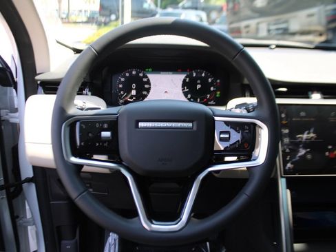 Certified 2024 Land Rover Discovery Sport S image 16