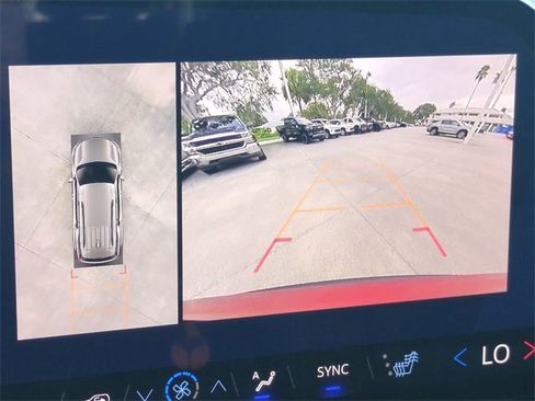 New 2026 Chevrolet Traverse LT w/ Driver Confidence Package image 20