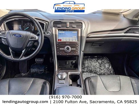 Used 2017 Ford Fusion Energi Titanium FWD image 11