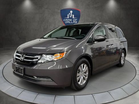 Used 2016 Honda Odyssey SE image 1