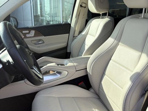 Used 2022 Mercedes-Benz GLS 450 4MATIC image 13