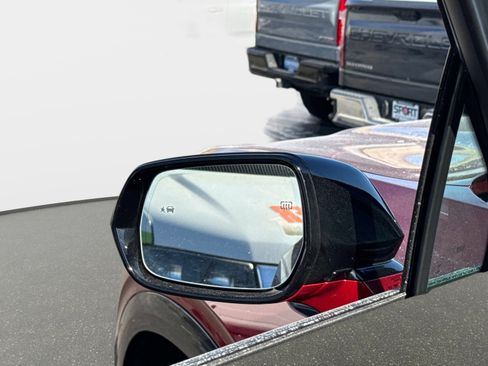 Certified 2026 Cadillac Vistiq Sport w/ LPO, Floor Liner Package image 17