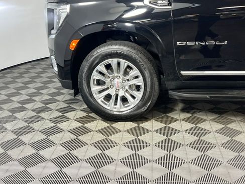 Used 2024 GMC Yukon XL Denali image 11
