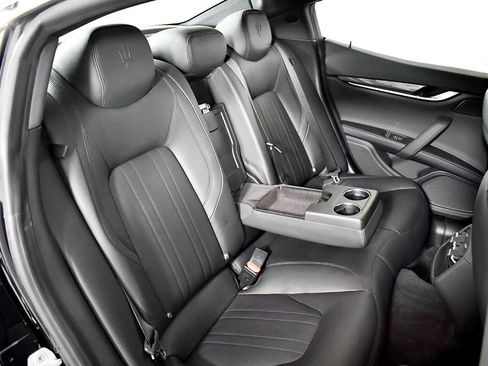 Used 2017 Maserati Ghibli image 45