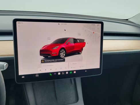 Used 2024 Tesla Model Y Long Range AWD/4WD image 13