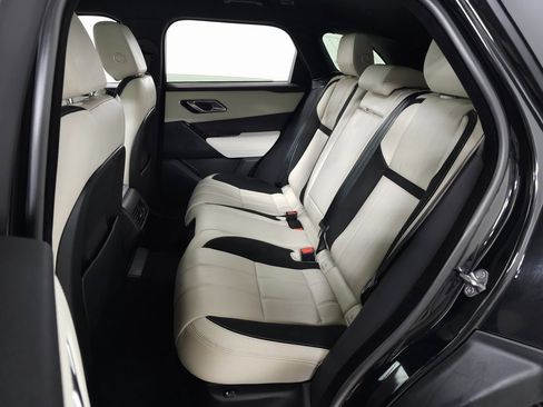 Used 2023 Land Rover Range Rover Velar R-Dynamic S image 32