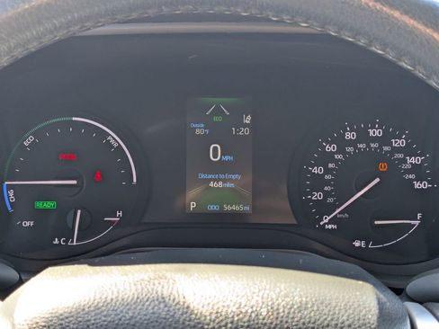 Used 2024 Toyota Sienna XLE image 11