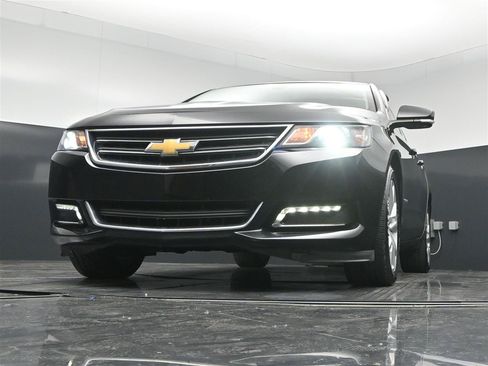 Used 2019 Chevrolet Impala LT w/ LT Convenience Package FWD image 28