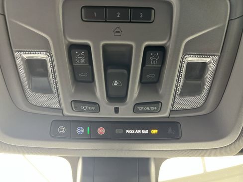 Certified 2020 GMC Sierra 1500 Denali w/ Denali Ultimate Package image 31