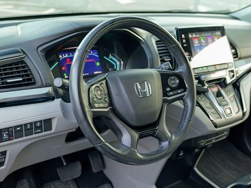 Used 2023 Honda Odyssey Elite image 21