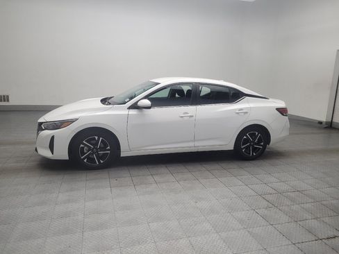 Used 2025 Nissan Sentra SV FWD image 2