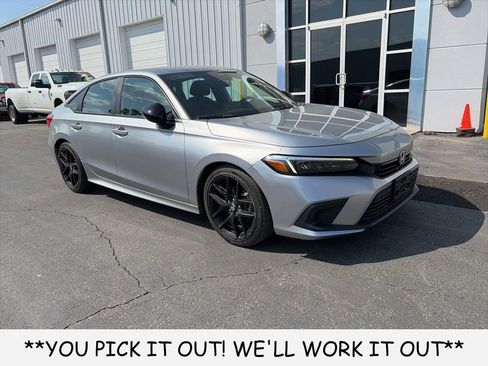 Used 2022 Honda Civic Sport image 1
