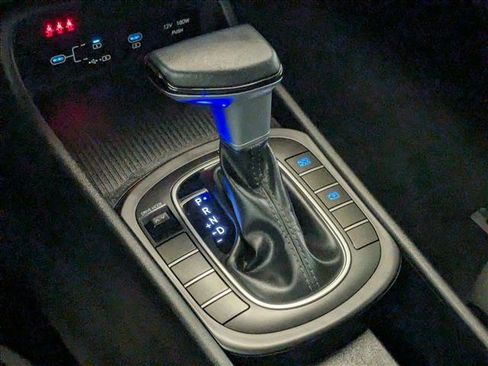 Used 2025 Hyundai Kona SEL image 17