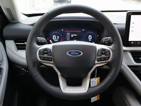 New 2026 Ford Explorer Active w/ Active Comfort Package image 24