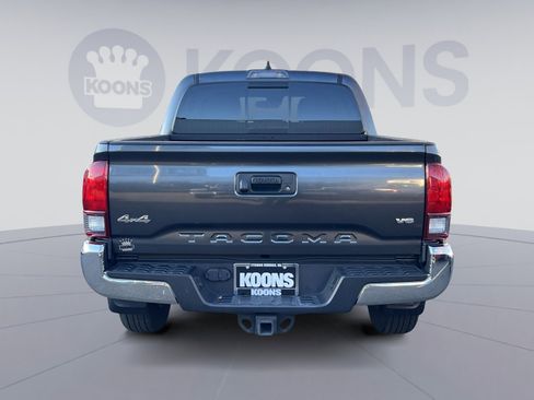 Used 2022 Toyota Tacoma SR5 image 5