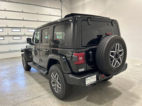 New 2025 Jeep Wrangler Sahara image 8