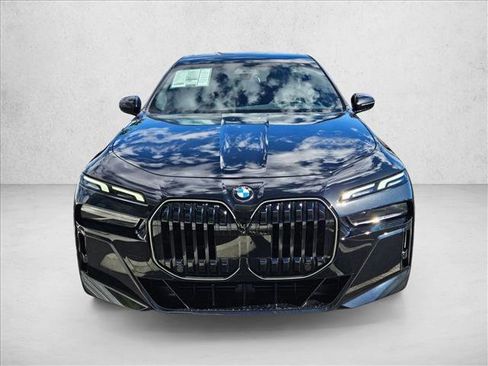 Used 2025 BMW 760i xDrive 760i xDrive image 6